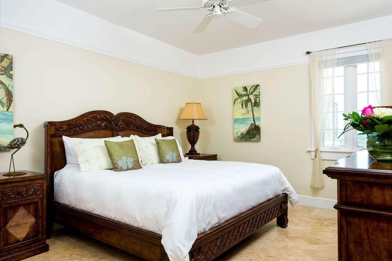 The Regent Grand Hotel Grace Bay Bagian luar foto