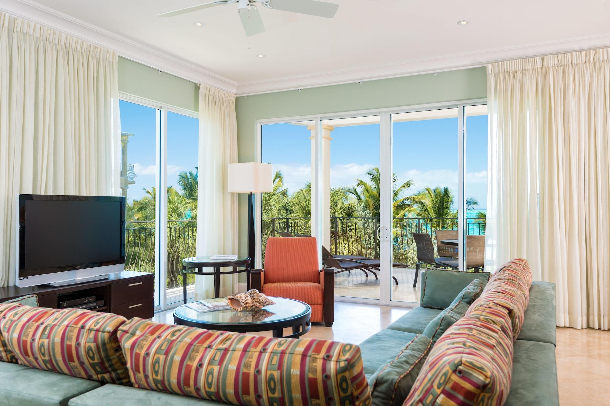 The Regent Grand Hotel Grace Bay Bagian luar foto