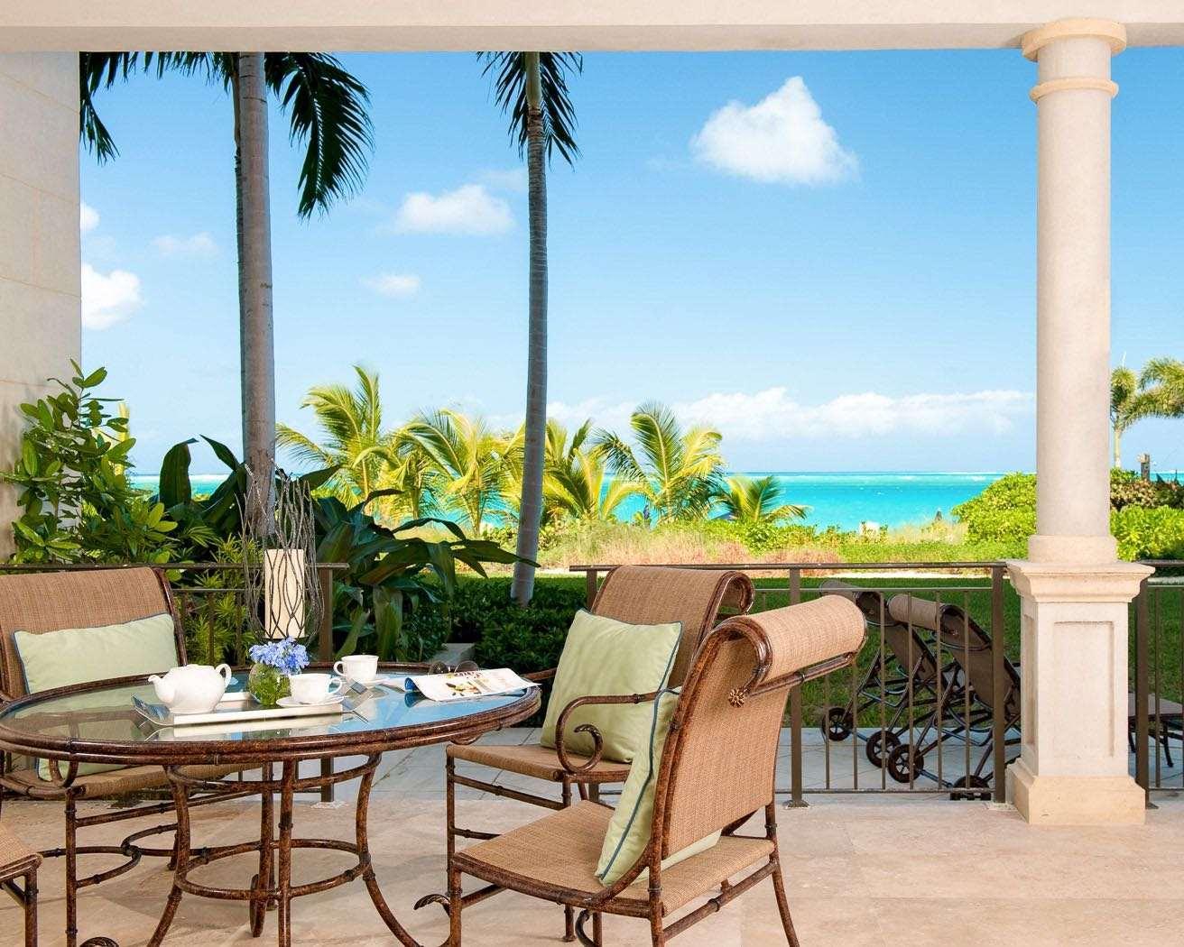 The Regent Grand Hotel Grace Bay Bagian luar foto