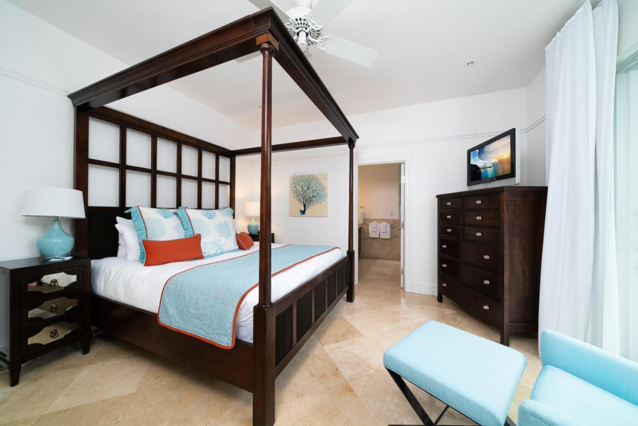 The Regent Grand Hotel Grace Bay Bagian luar foto