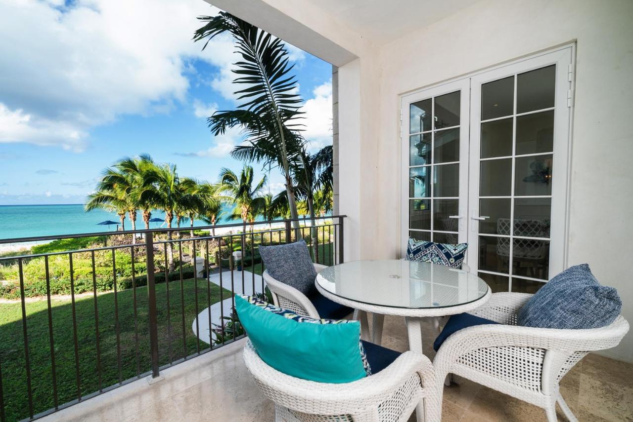 The Regent Grand Hotel Grace Bay Bagian luar foto