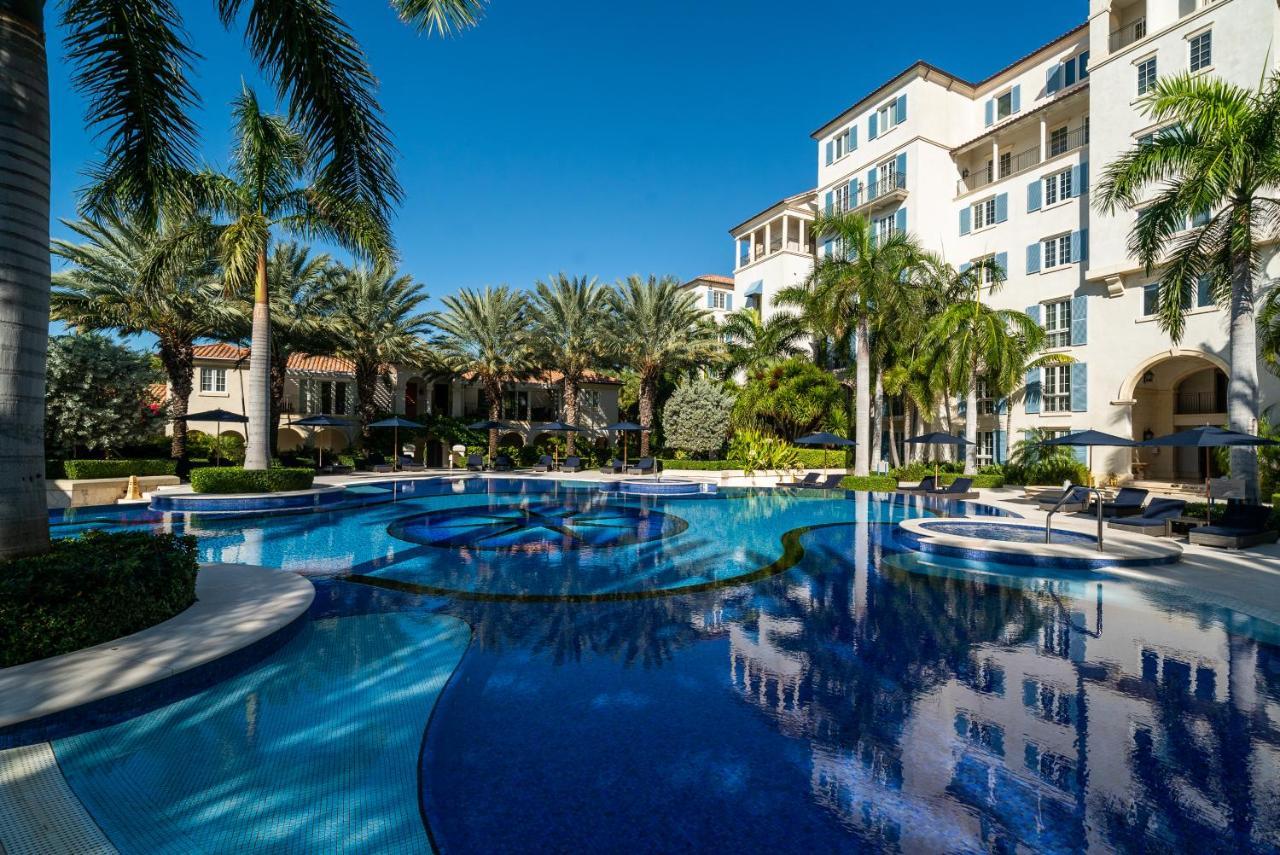 The Regent Grand Hotel Grace Bay Bagian luar foto